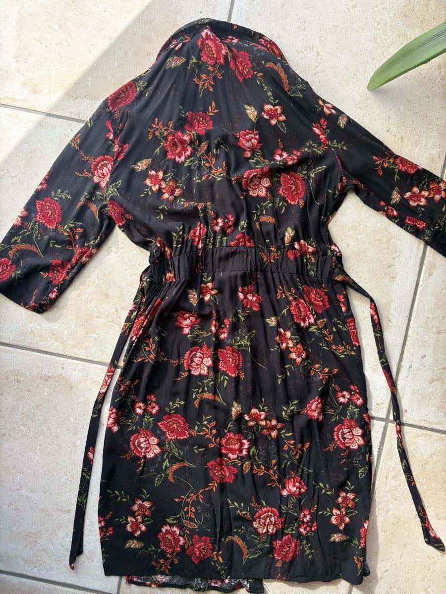 Only Kleider: Blusenkleid – Neu (gemäss Beschreibung) aus Ricketwil von Lady_of_Glenmore 3