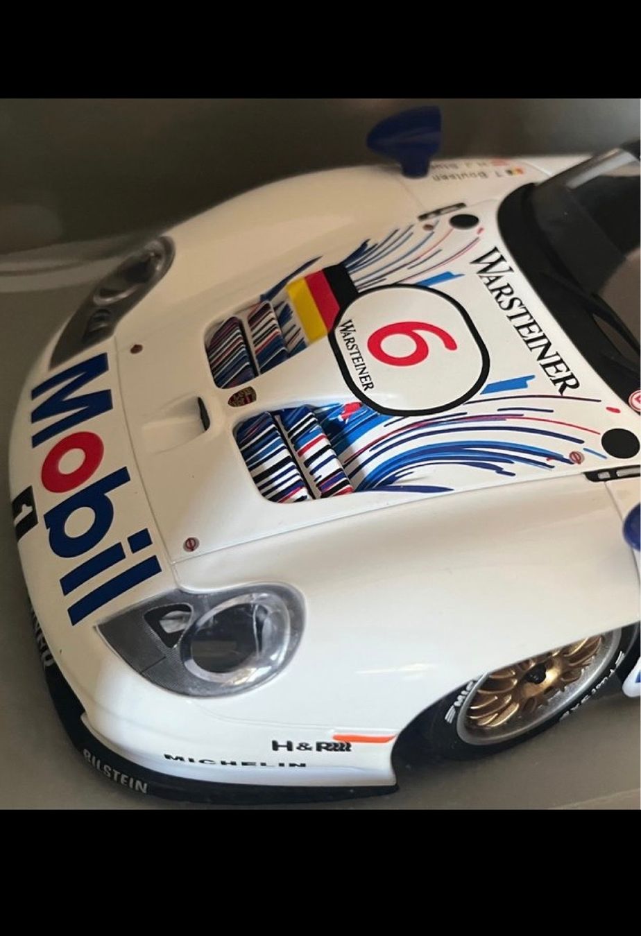 Porsche Modellini d'auto: Porsche 911 GT1 UT Models 39720 1:18 – Usato da St-Cergue venduto da ncu_t267 2