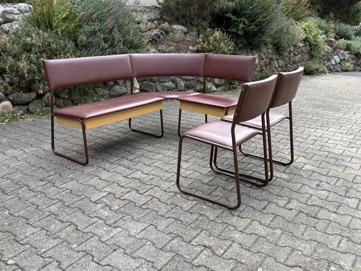 Panchine: Mega coole Retro-Eckbank mit 2 Stühlen  – Usato da Gränichen venduto da Sisasug1980