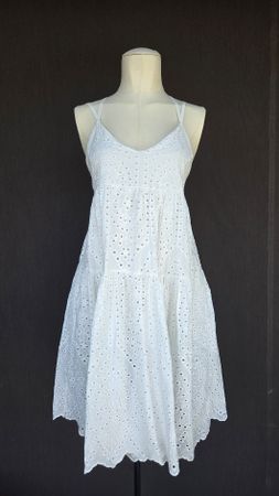 Kleid mit Lochstickerei in S aus Griechenland