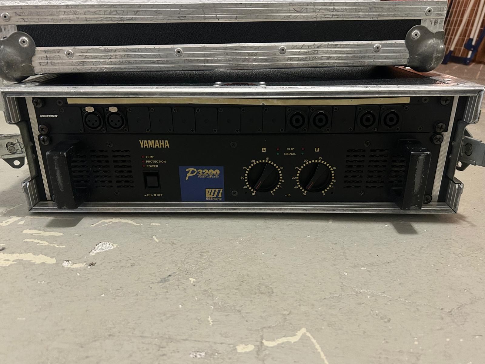 Yamaha Amplificatori: Yamaha P3200 Endstufe im Case – Usato da Grüt (Gossau ZH) venduto da wisdomio7