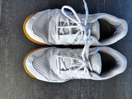 Asics Hallenschuhe/Indoor-Court Schuhe, weiss - Grösse 36
