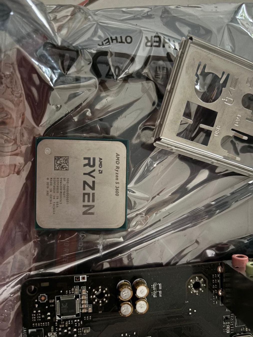 MSI Mainboards: MSI Mainboard + CPU 5 AMD Ryzen – Gebraucht aus Naters von zub_zrz8 1