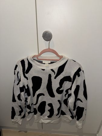 Pull Monki motif animal noir blanc taille L bon etat
