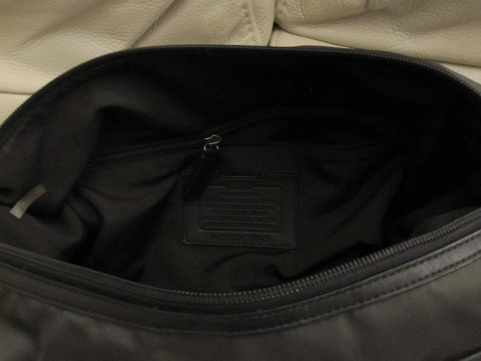 Coach Borse: COACH, sac Varick Transit, Nylon / cuir, Messenger – Usato da Nyon venduto da WHTF 8