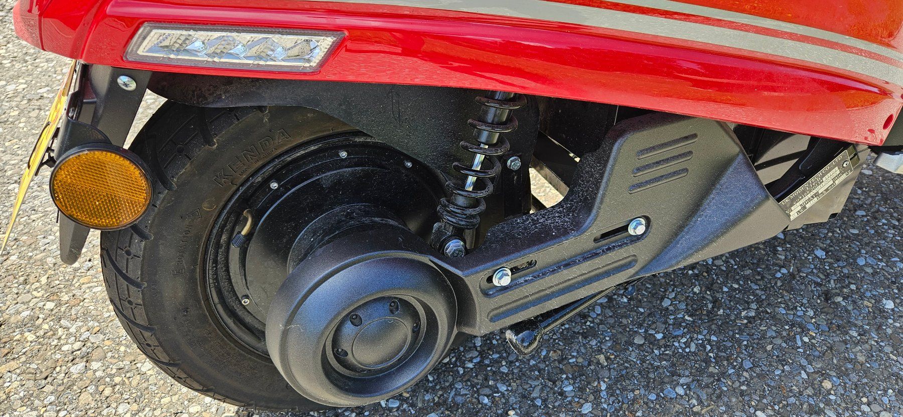 SPC Scooters: E-Roller SPC Verdi 45 kmh – D'occasion à Därligen par hdlupo 5