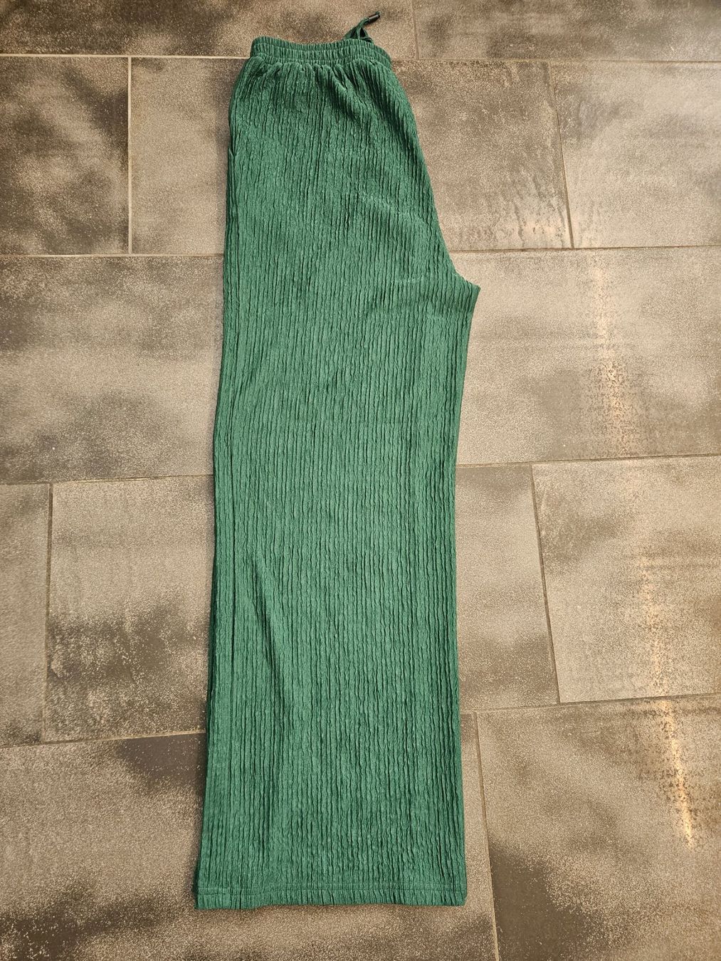 Shein Pantaloni: Shein Sommerhose, Grün, Grösse L – Nuovo (secondo la descrizione) da Ormalingen venduto da nomolnoi 1