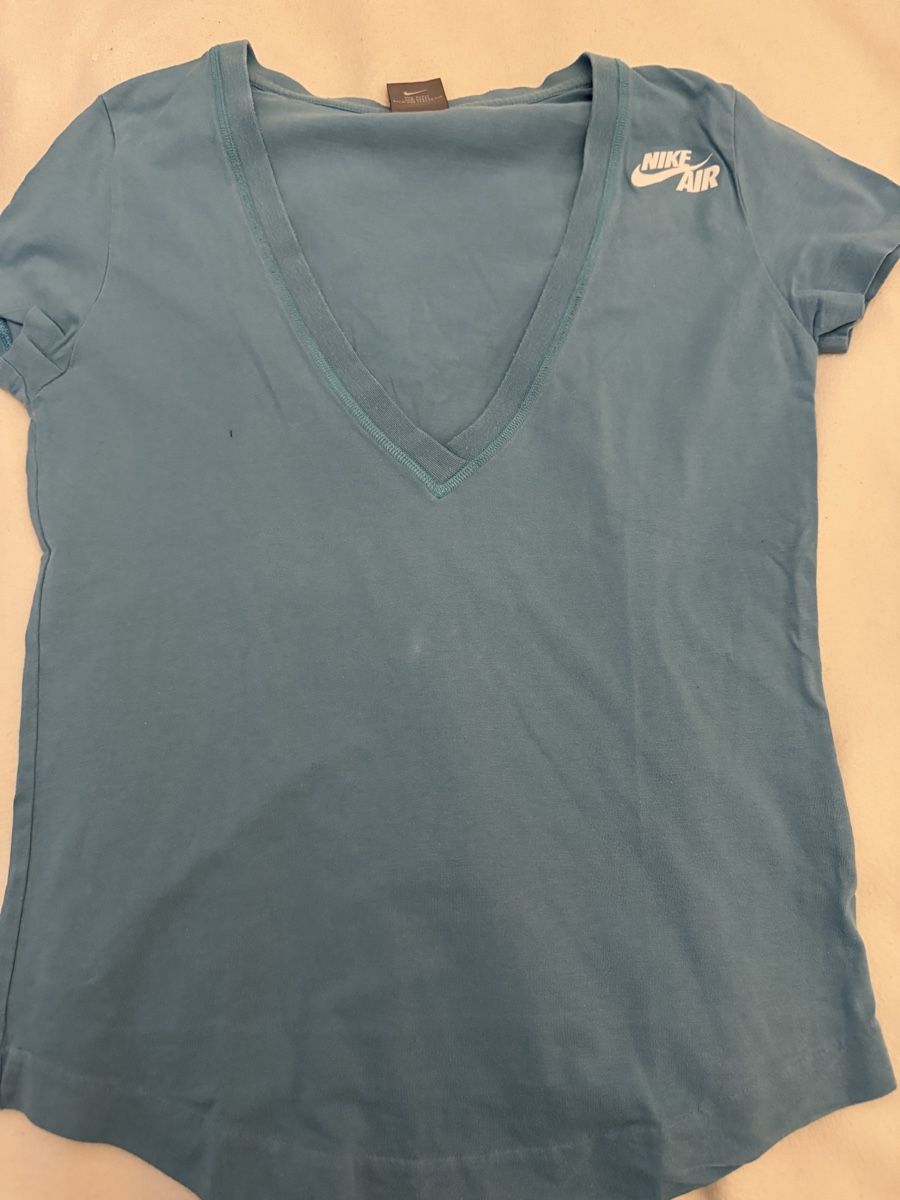 Nike Magliette Polo: Nike vintage Shirts damen – Usato da Basel venduto da sch_9g6x 6
