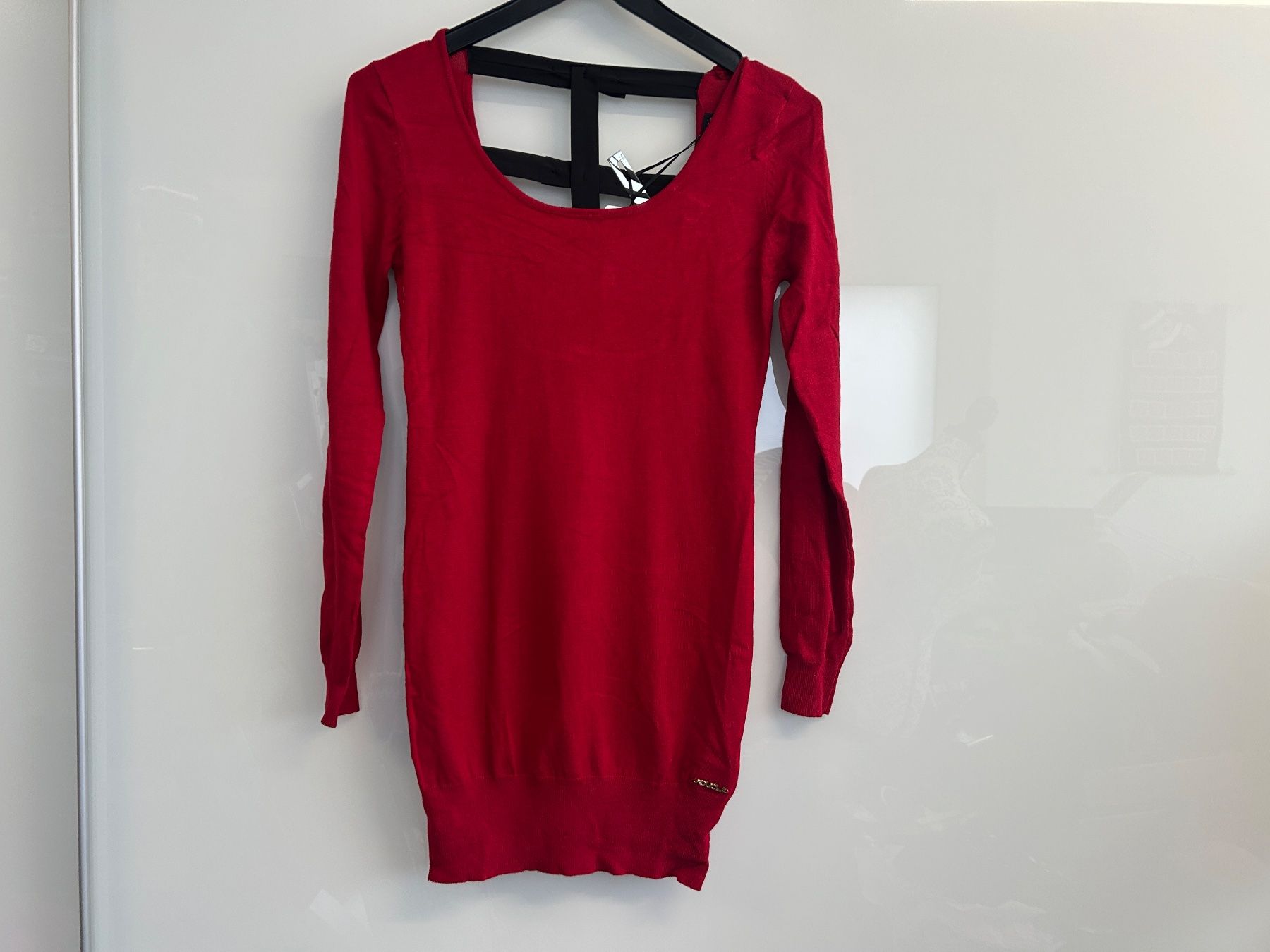 Maglioni & Felpe: Pullover Rot Figurbetont 1 Size Neu – Nuovo e nell'imballaggio originale da Regensdorf venduto da Spyke55