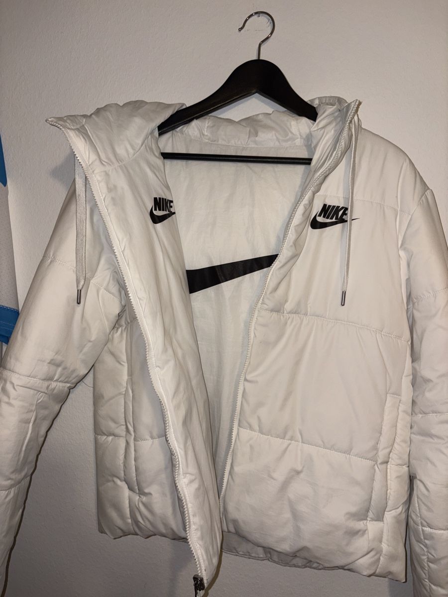 Nike Giacche: Nike Jacke Double face – Usato da Zürich venduto da pocchia_kekka