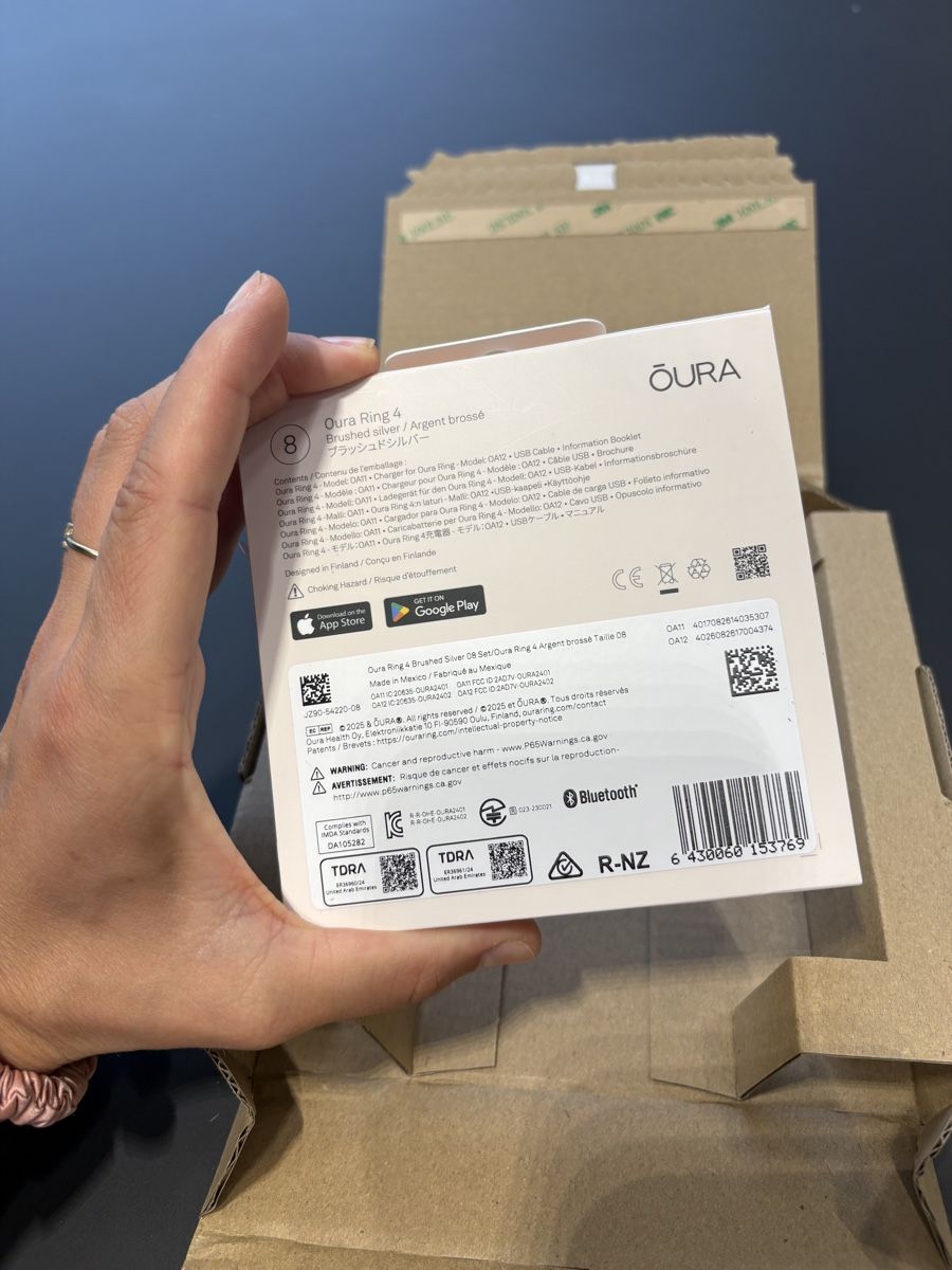 Oura Anelli: New Oura Gen 4 (size 8) brushed silver – Nuovo e nell'imballaggio originale da Genève venduto da ram_68rc 2