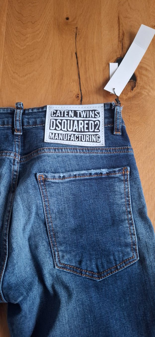 Jeans: Dsquared2 Jeans blau mit Paint-Effekt gebraucht – Usato da Muttenz venduto da Backer007 2
