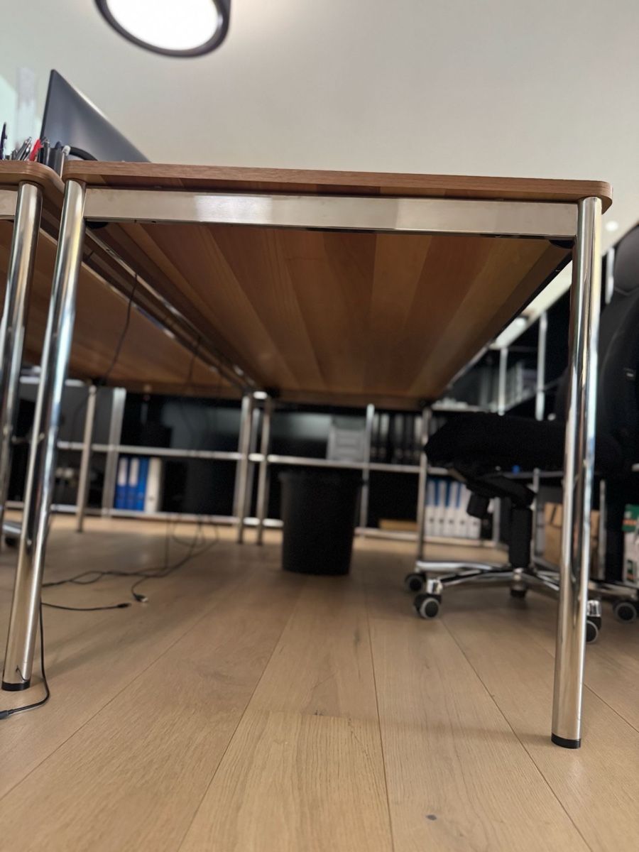 Flexcube Scrivanie: Schreibrisch mit Chromgestell von FlexCube, Top Zustand – Usato da Schindellegi venduto da nobelform 2