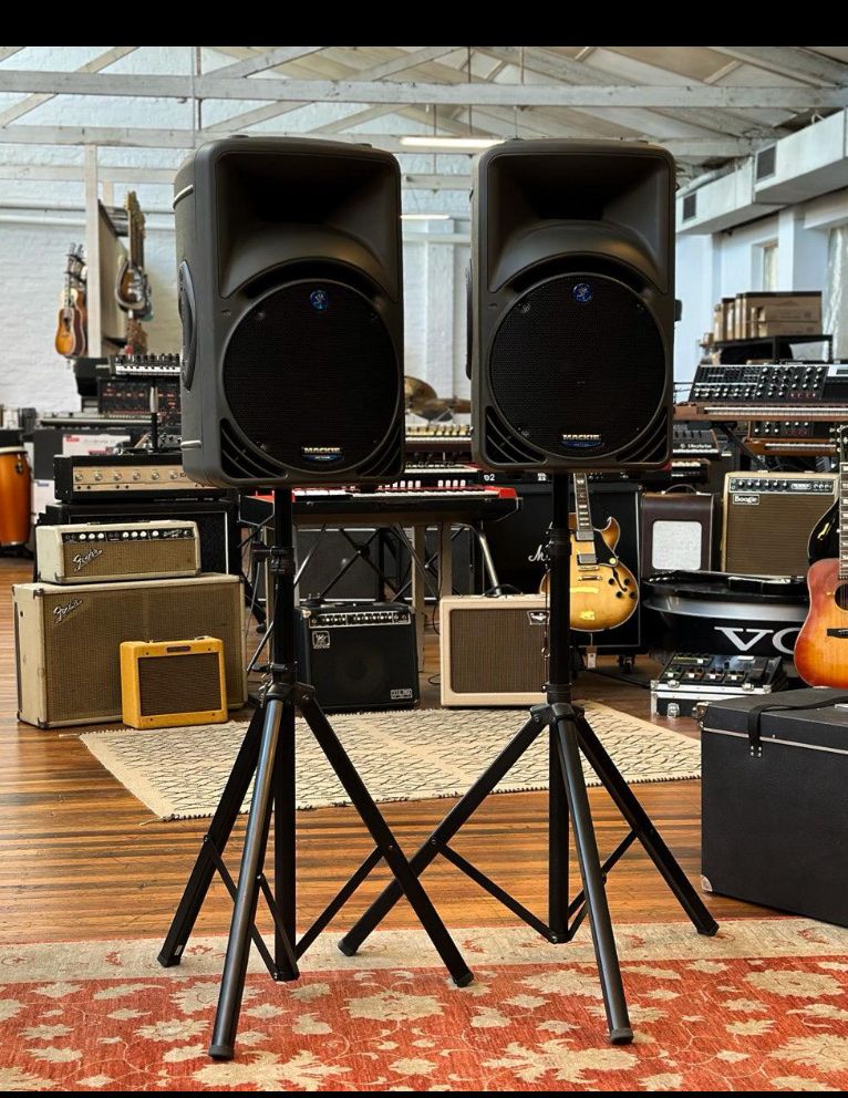 Mackie Lautsprecher: Mackie SRM350 Active Speaker System with Stands – Gebraucht aus Oberwil-Lieli von Facundo101