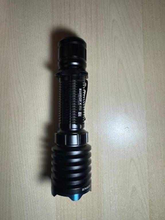 Lampade: Olight Warrior X Pro Taschenlampe – Usato da Oberwangen TG venduto da Samsells 1