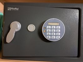 Tresor Rieffel Switzerland elektronisch guter Zustand