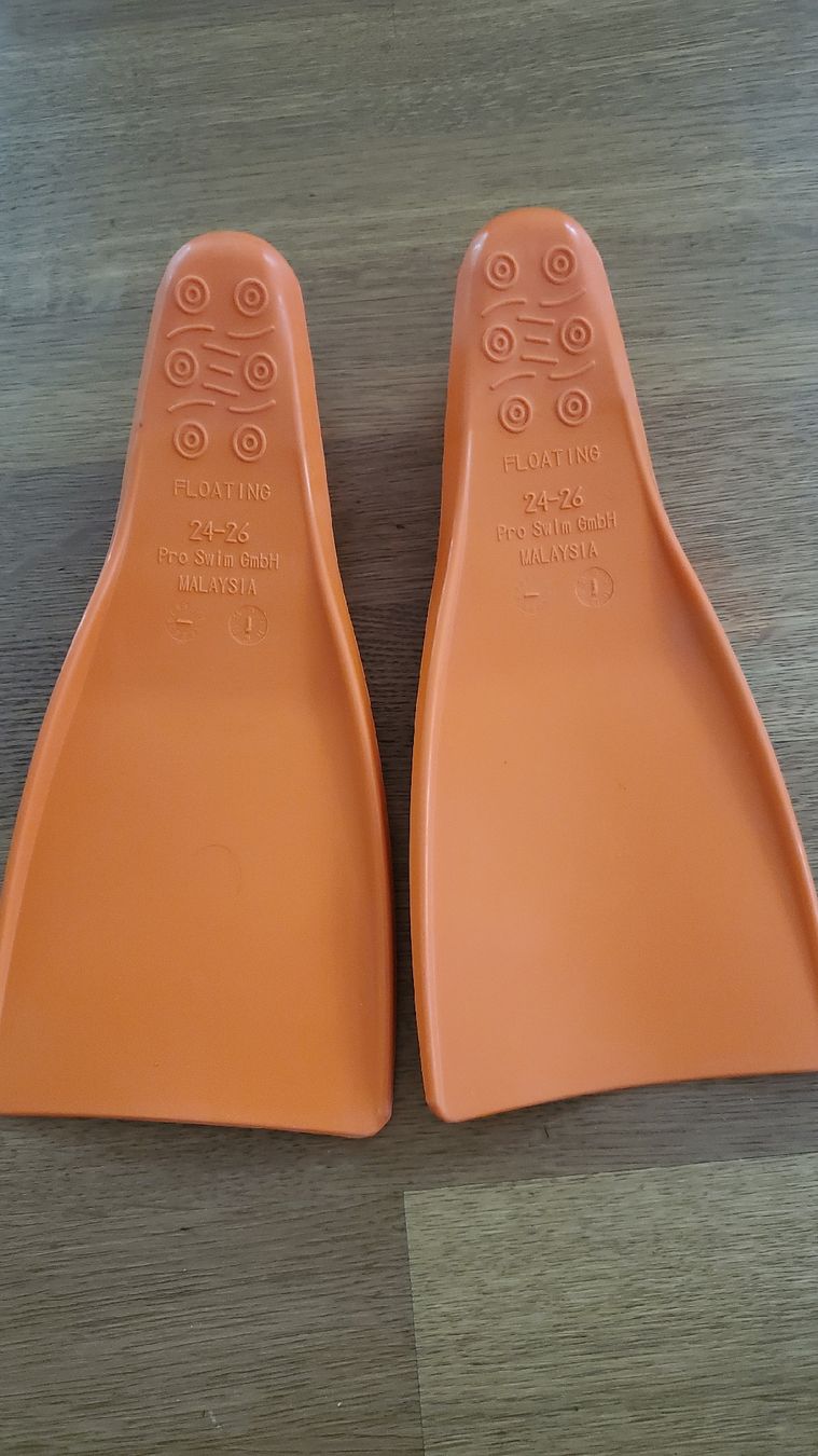 Pinne, Maschere & Boccagli: Schwimmflossen Flipper SwimSafe Gr.24-26 – Usato da Stäfa venduto da lookilooki 2
