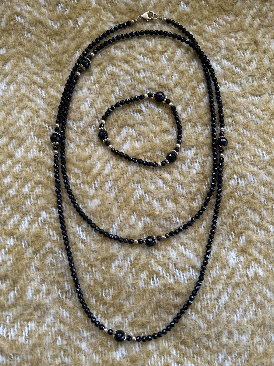 Ketten: Schmuckset: Onyx Kette & Armband – Gebraucht aus Gümligen von Pygmalion