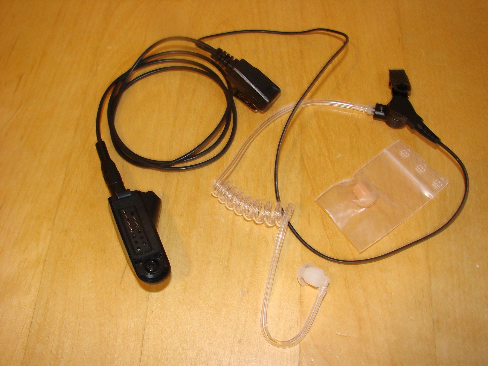 Motorola Funktechnik: GP340 Headset Spec – Neu (gemäss Beschreibung) aus Niederuzwil von Rade