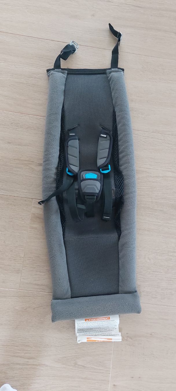 Thule Rimorchi: Thule Hängematte Infant-Sling – Usato da Schnottwil venduto da jb_39
