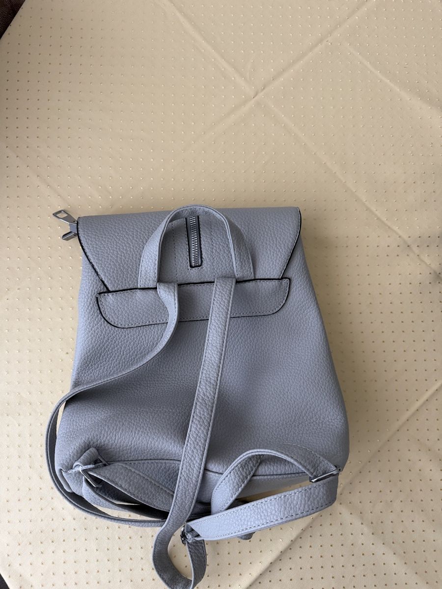 Zaini: Neuwertiger, grauer Rucksack – Usato da Elsau venduto da isidobrany09 1