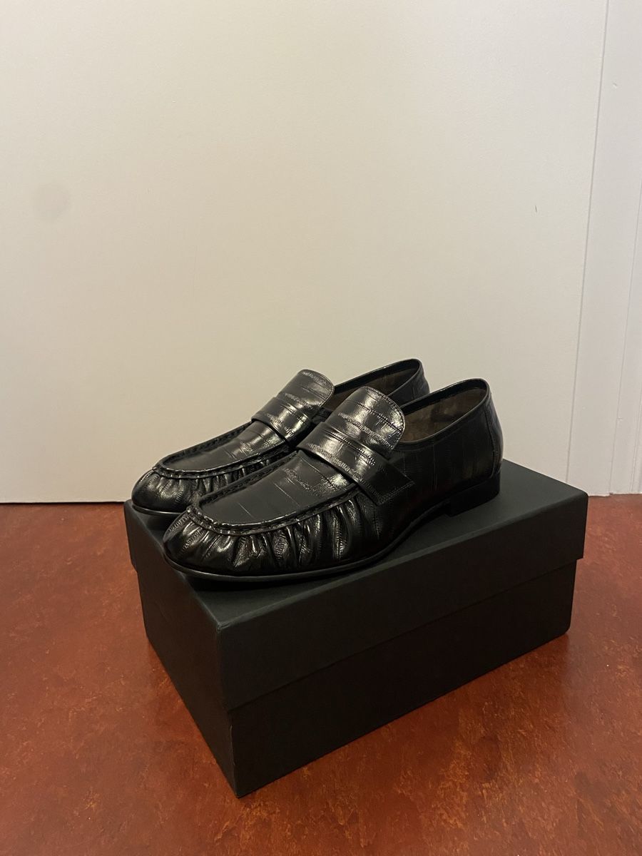 Herrenschuhe: Geflochtene Loafer Schwarz – Neu und originalverpackt aus Zürich von Royko