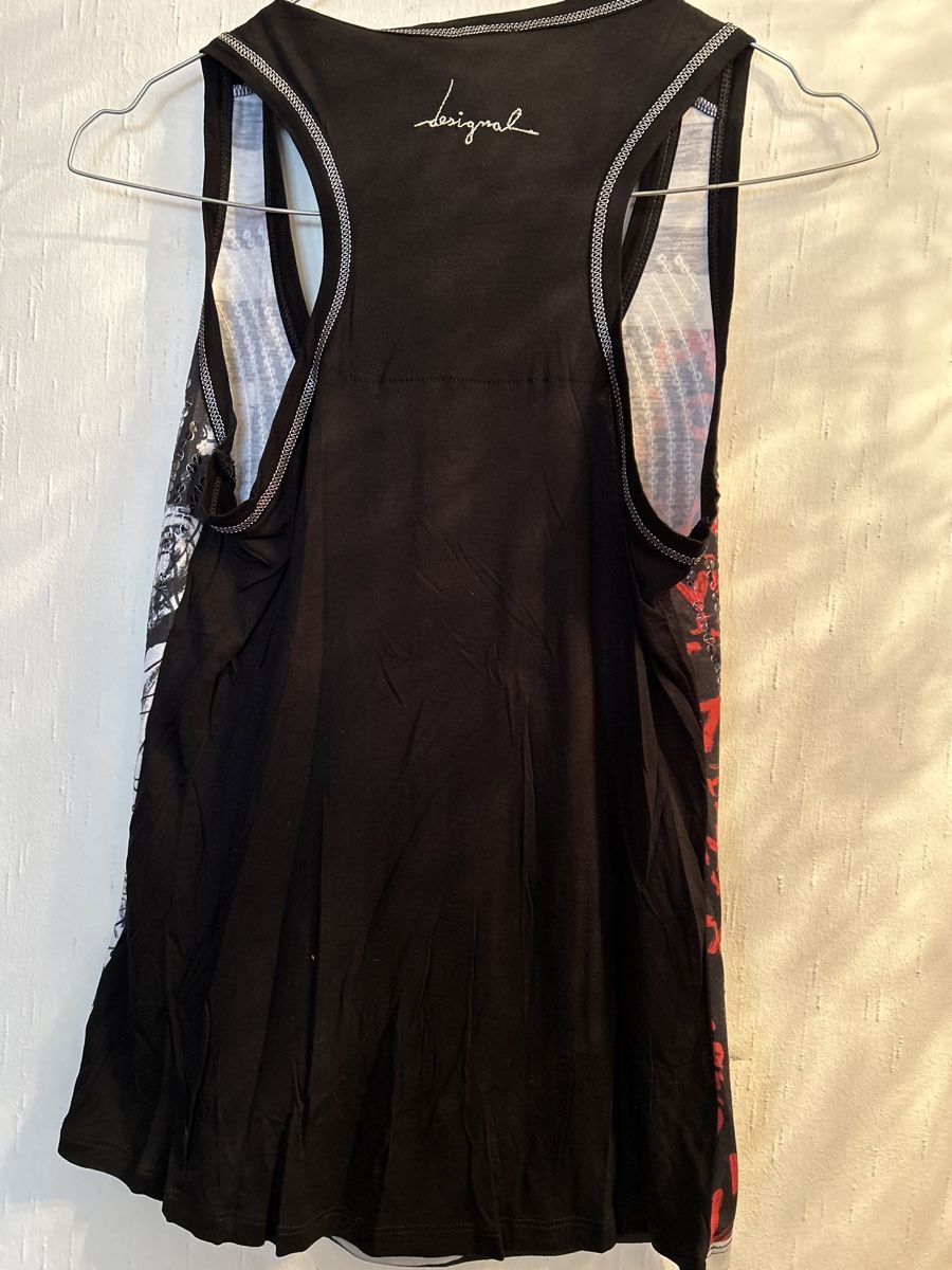 Desigual Top: Desigual – Nuovo (secondo la descrizione) da Pully venduto da Kalissa 3