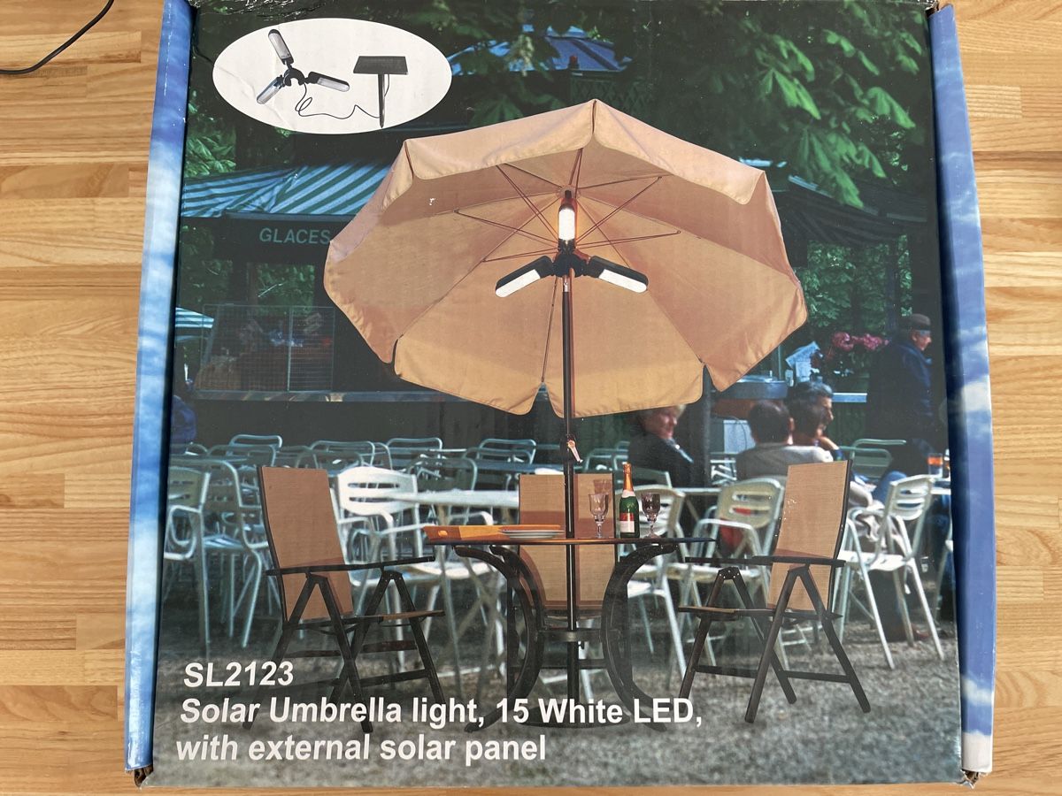 Sonnenschirme: Sonnenschirm Solar Licht mit 3x5 LED – Neu und originalverpackt aus Wettingen von stern910