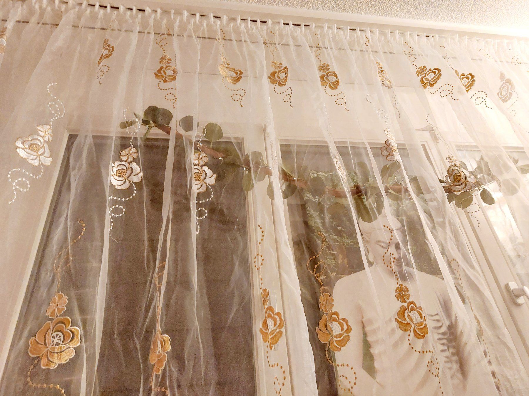 Tende: Hochwertiger Vorhang mit dekorativem Blumenmuster – Usato da Schaffhausen venduto da toma40 2