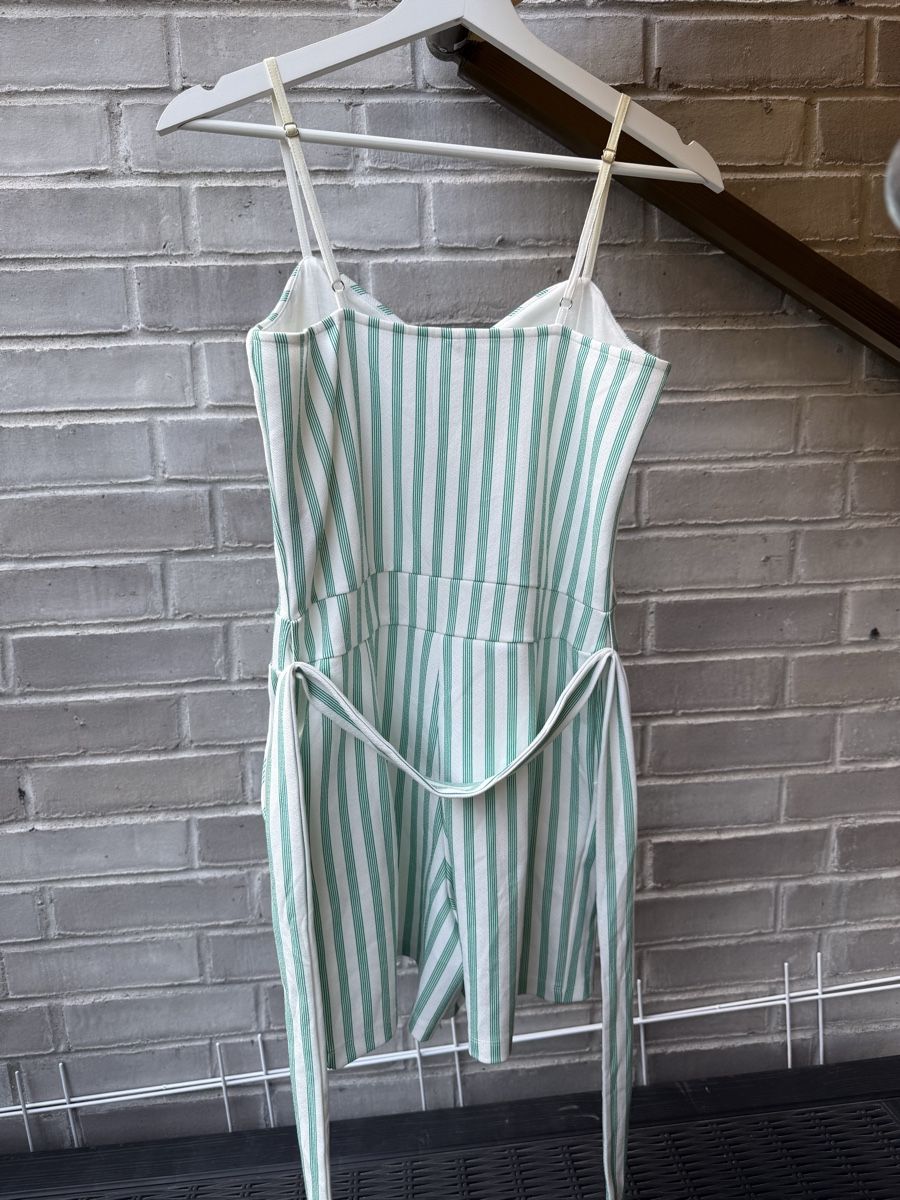 Only Jumpsuits: Einteiler Only Weissgrün – D'occasion à Münchenbuchsee par na_sch3053 2