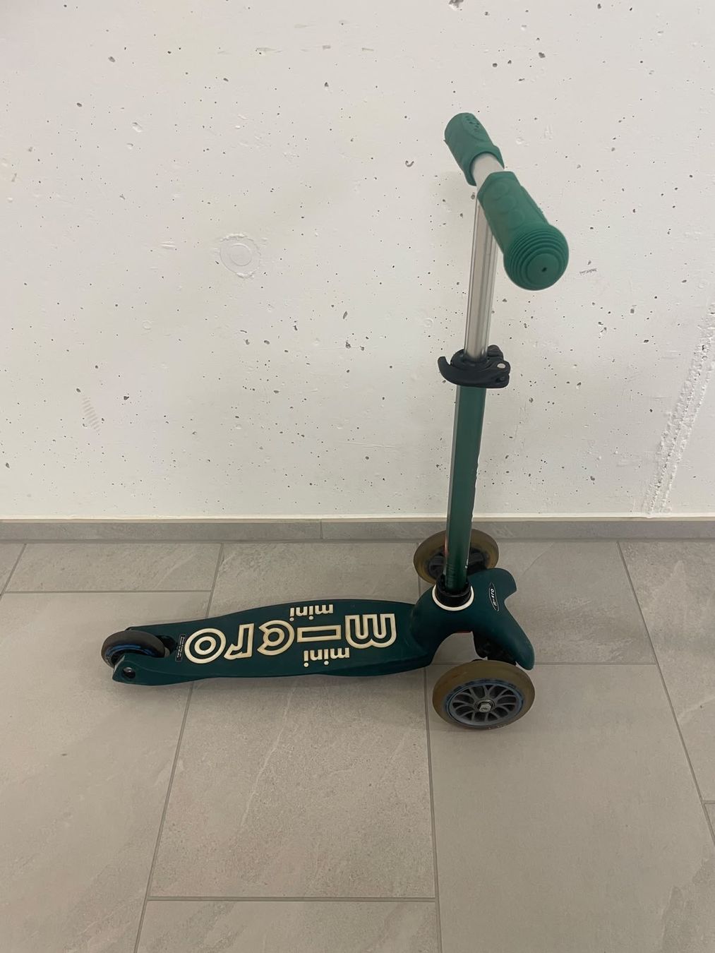 Micro Kickboard: Micro Kickboard – D'occasion à Pfäffikon ZH par kat_z85k 3
