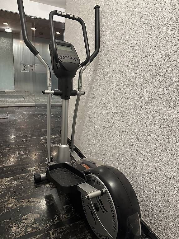 Hometrainer: Crosstrainer – Gebraucht aus Basel von ahm_wvq2