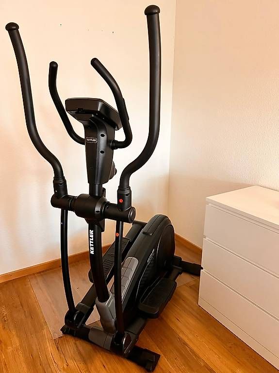 Vélos d'appartement: Crosstrainer Kettler Sport Nova M – D'occasion à Affoltern am Albis par tan_b6jr
