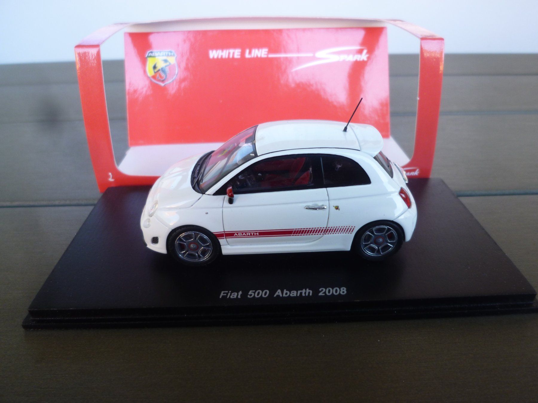 Abarth Modellautos: Fiat 500 Abarth (2008) – Neu und originalverpackt aus Flawil von Imperiosud 1