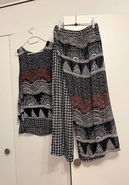 Lotti di vestiti: Top und Hose / 2 Teiler – Usato da Möhlin venduto da Fusel7