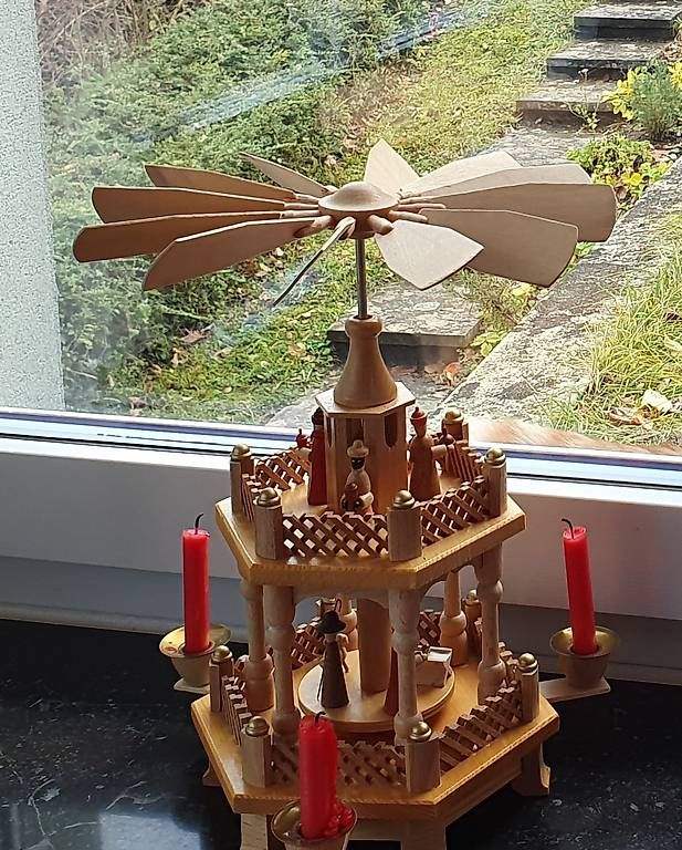Alle Dekorationen: Weihnachtspyramide Erzgebirge – Gebraucht aus Oberrieden von Taramara 2