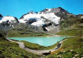 BERNINA-PASS Lago Bianco und Cambrena - Auto