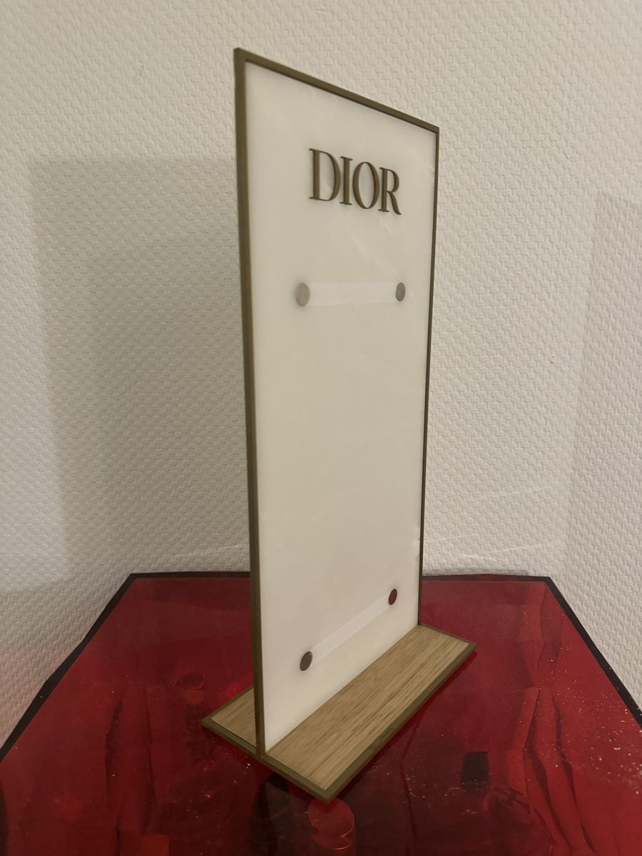 Tutte le decorazioni: Présentoir Dior officiel – Nuovo e nell'imballaggio originale da Neuchatel venduto da mar_9blm 1