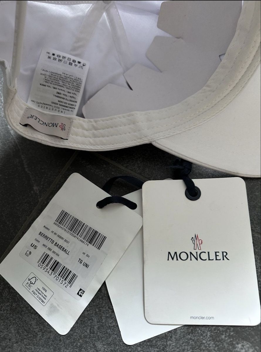 Moncler Hüte, Mützen & Caps: Moncler Cup  – Neu (gemäss Beschreibung) aus Ebikon von nat_jzh5 5