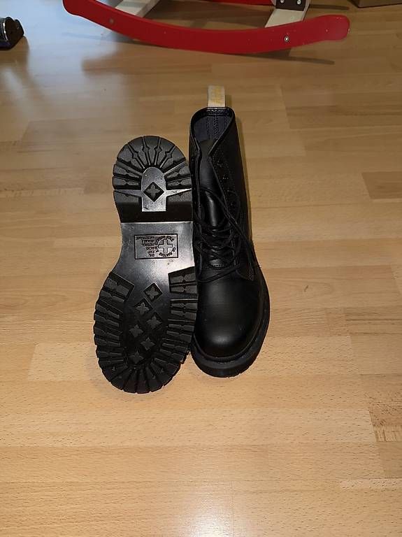 Dr. Martens Scarpe da donna: Dr. Martens Boots – Usato da Wallisellen venduto da Gpedrosa_ 2