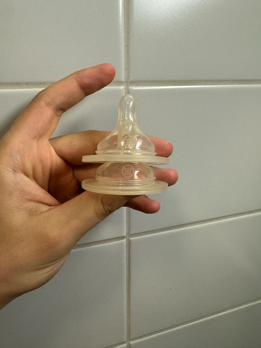 Mam Repas pour bébés: 4xMAM-Sauger Silikon ab 0+Monate – D'occasion à Pratteln par Gunic