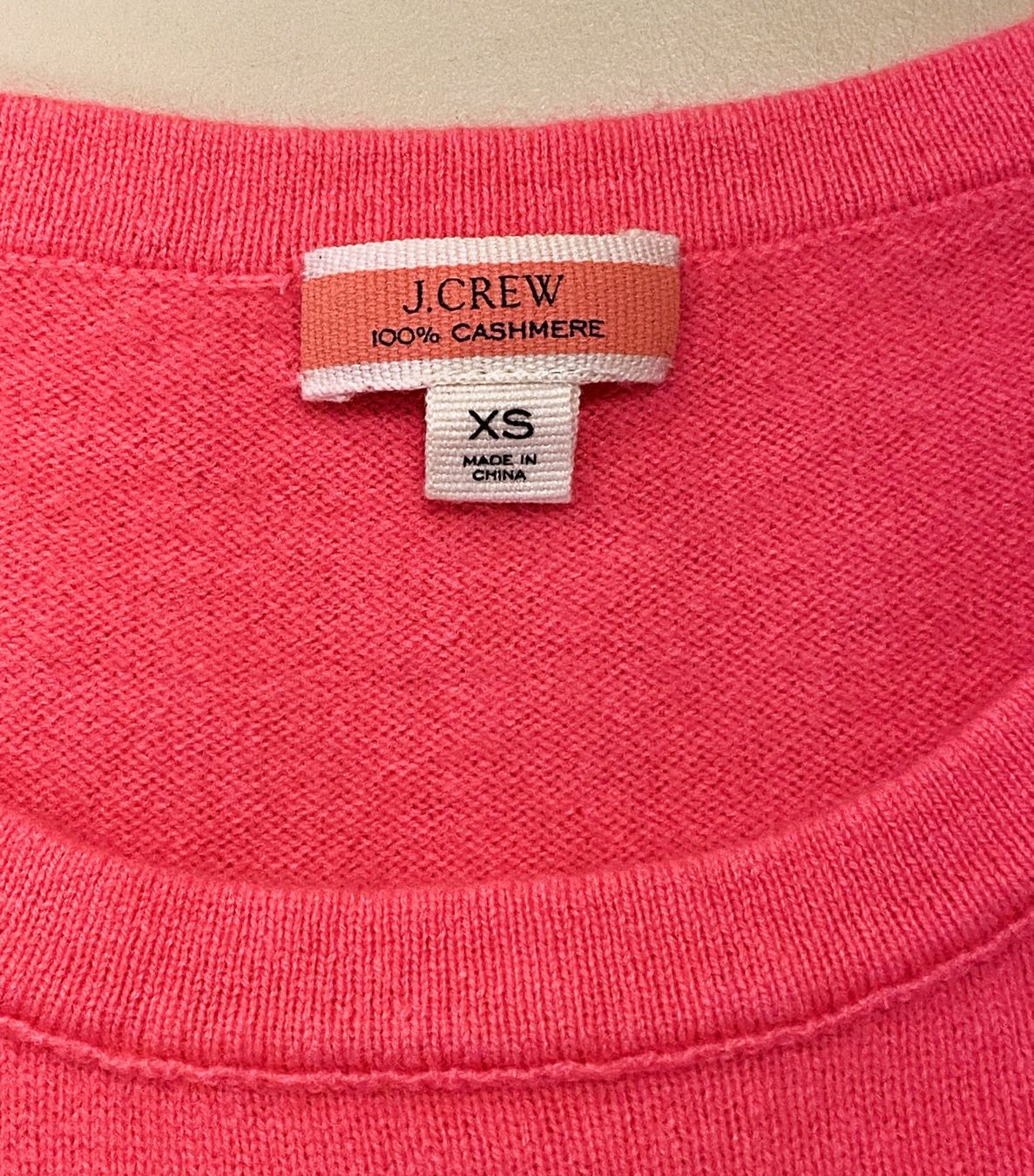 Maglioni & Felpe: J.CREW Cashmere Pullover Cherry Kirschen pink XS – Usato da Allschwil venduto da Rosenfee 2