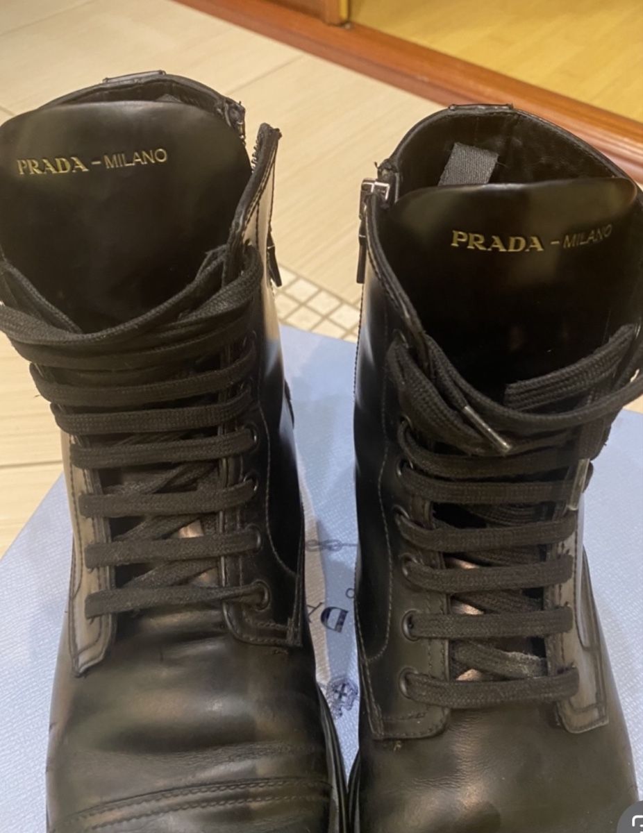 Prada Chaussures femmes: Prada Boots, Size 39 – D'occasion à Rolle par eka_bc9s 1