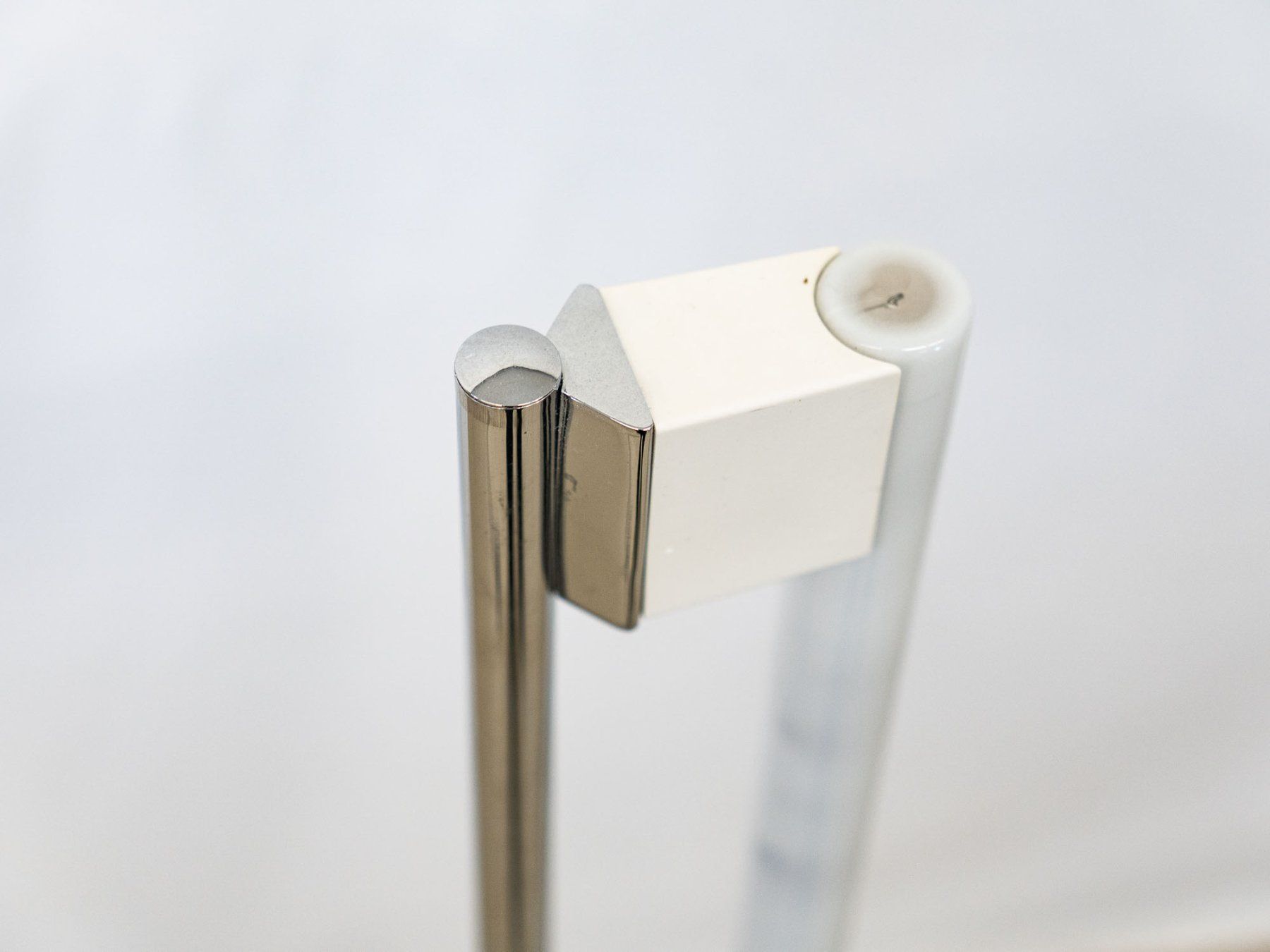 Lampade: Eileen Gray Tube Light - Stehlampe, 1927 - Ref. 06/08 – Usato da Au ZH venduto da BrockiAu 3