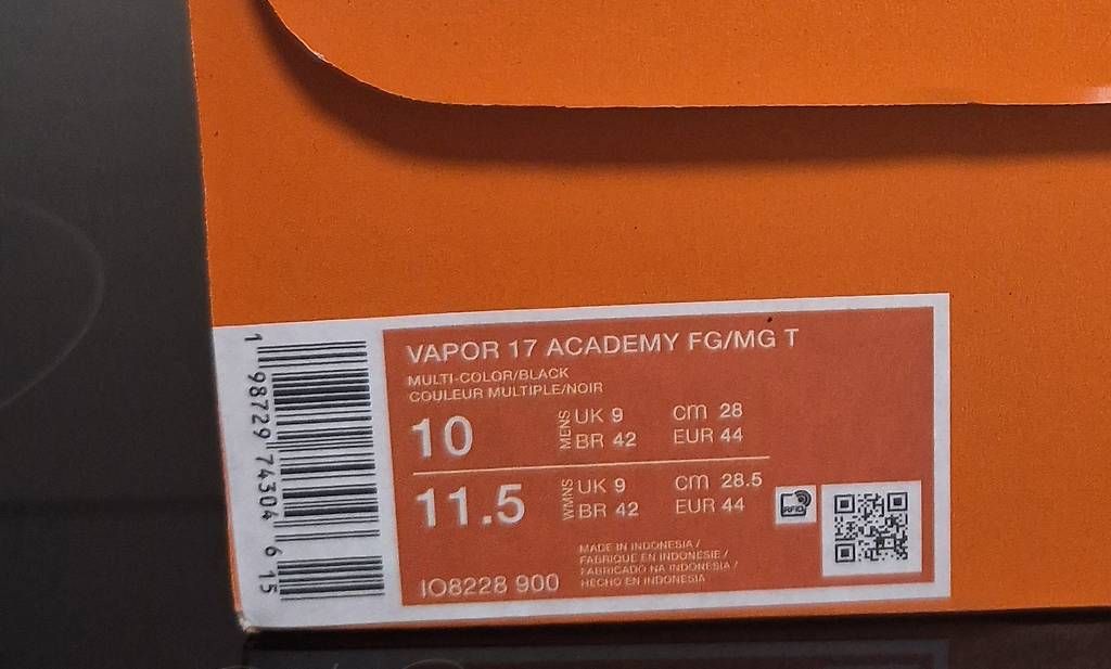Herrenschuhe: Nike Vapor 17 Academy – Neu und originalverpackt aus Buttes von yayost