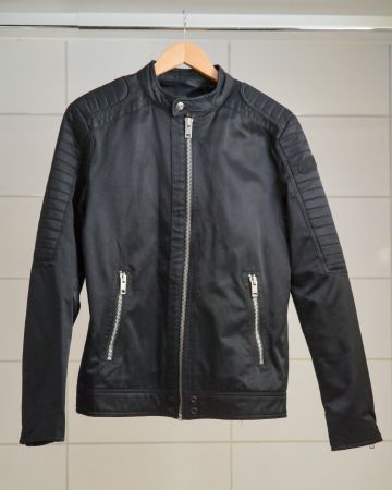 Diesel Jacke schwarz mit Steppdetails – Grösse L
