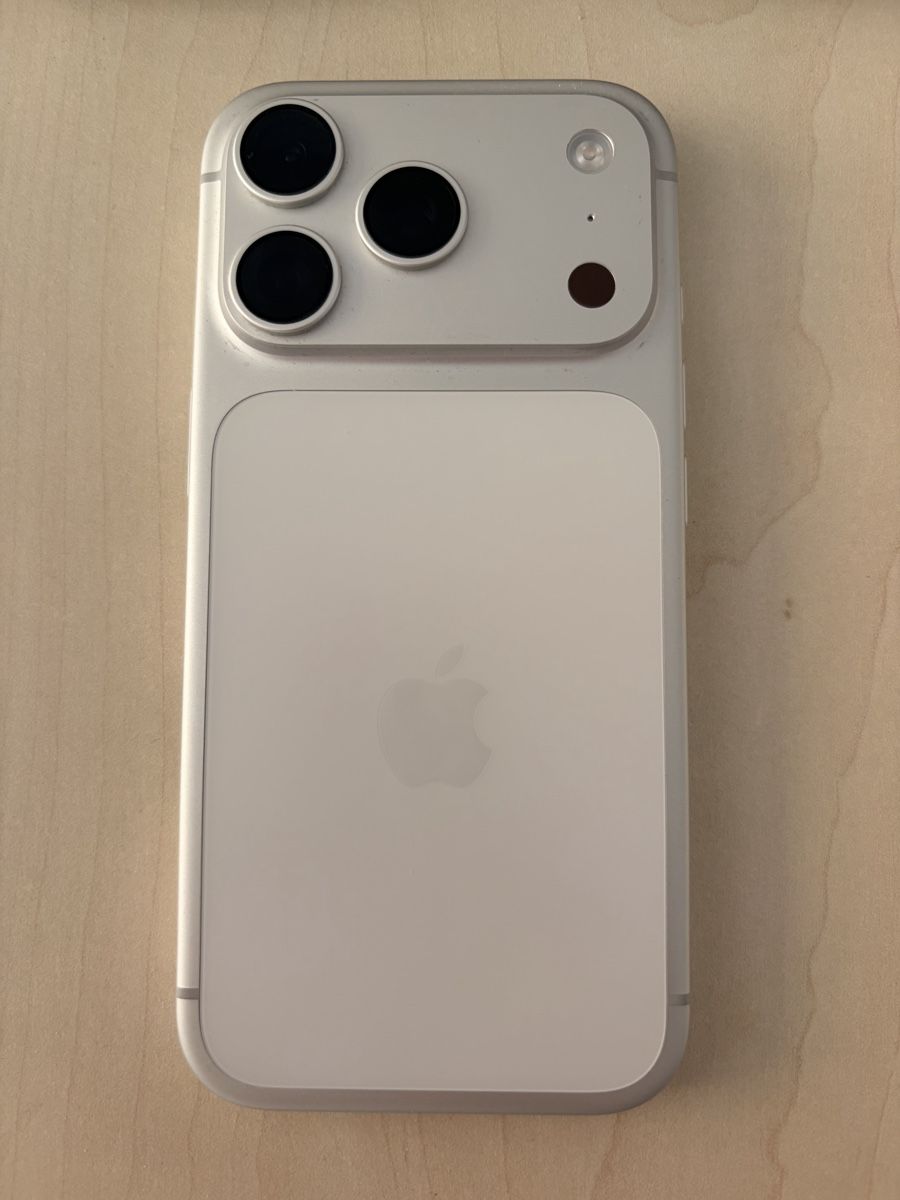 Apple Telefoni cellulari / Smartphones: iPhone 17 pro 256G – Usato da Sion venduto da Johan8899 2