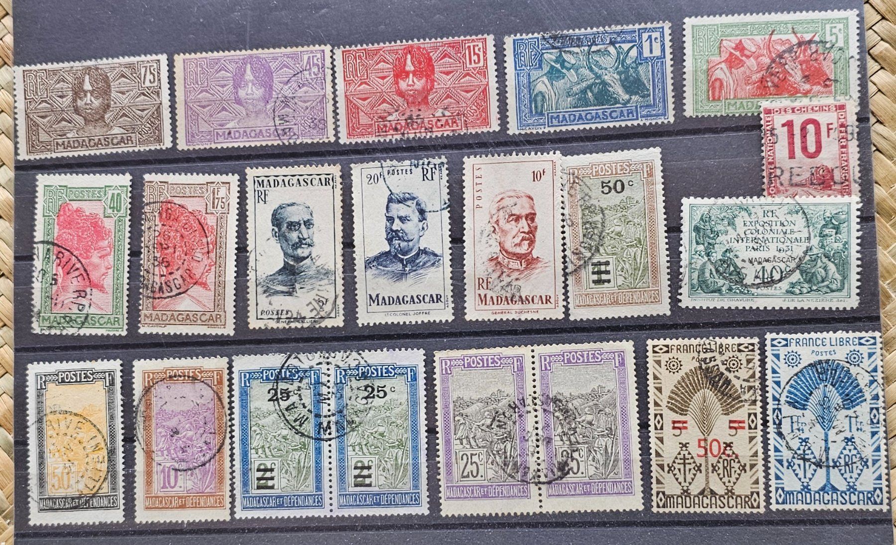 Alle Briefmarken: Colonies françaises - MADAGASCAR – Gebraucht aus Les Valettes von Nuba1