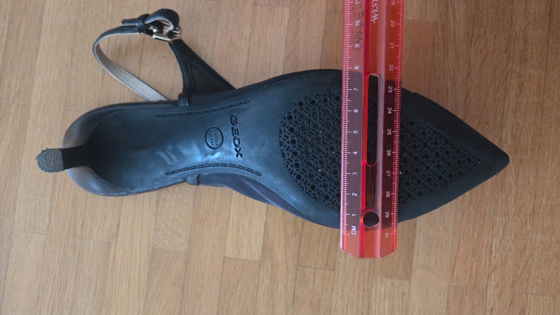 Geox Chaussures femmes: Geox Slingpumps schwarz Grösse 38 – D'occasion à Kriens par Na_Ro 4