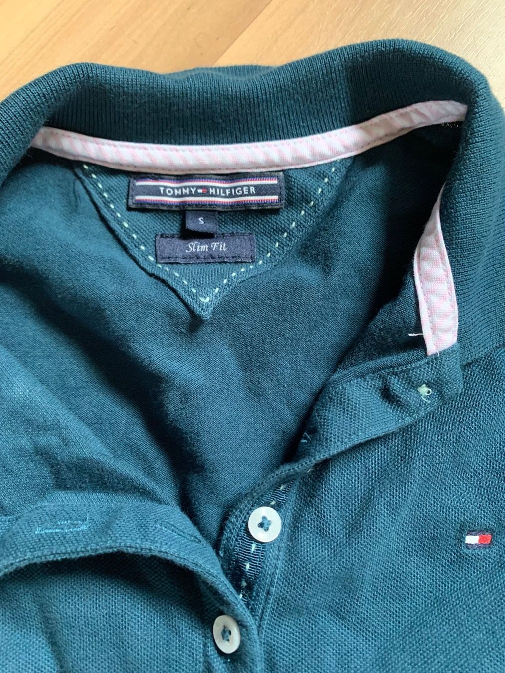 Tommy Hilfiger Polos: 3 Teiliges Markenset – Neuf (Voir description) à Hochdorf par Forestgreen 2